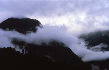 58-mountain_in_mist
